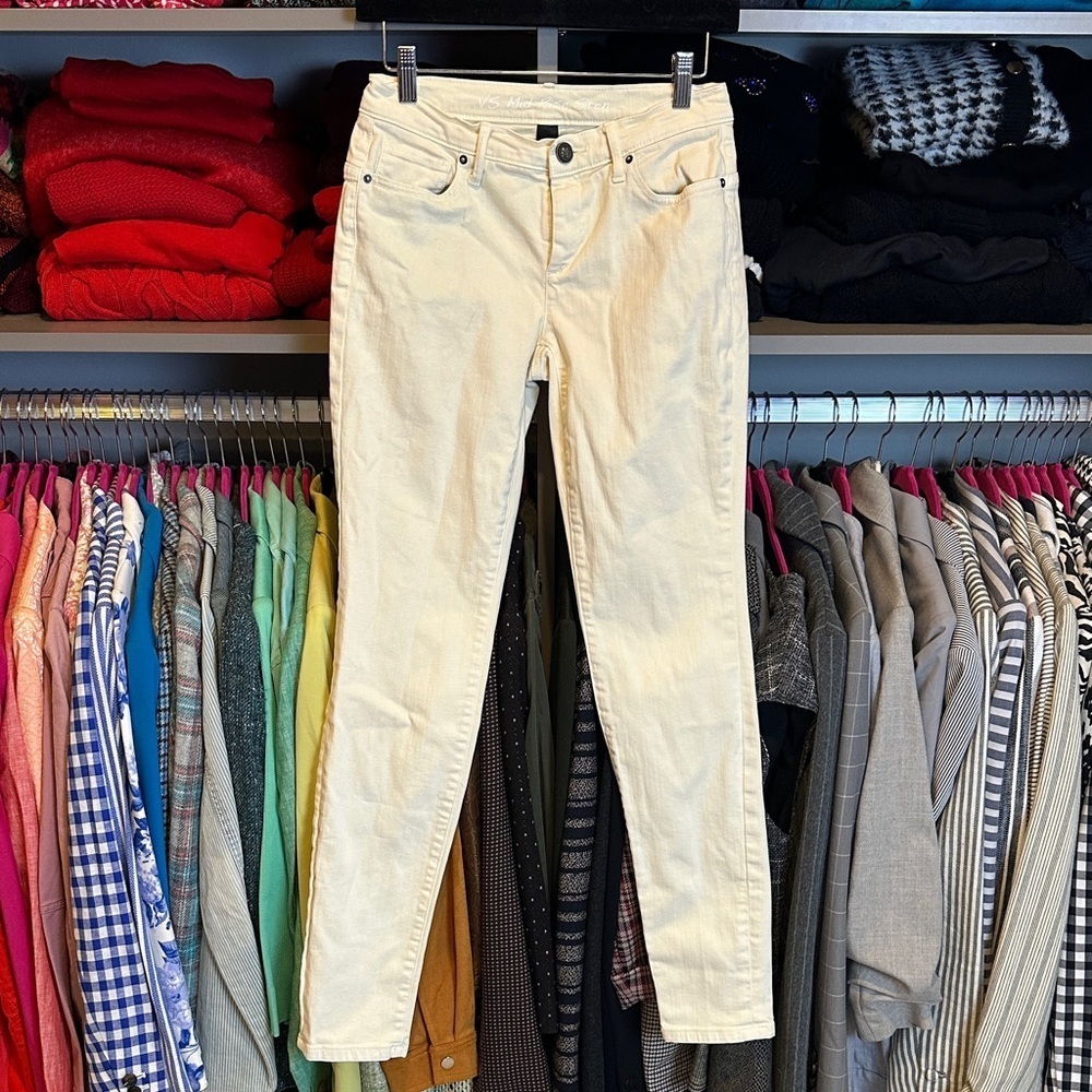 Victoria’s Secret pale yellow 4 pocket skinny leg mid rise Siren jeans size 2